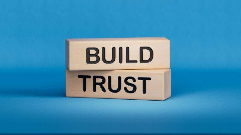 Führung 2025: Kontrolle bremst, Vertrauen beschleunigt